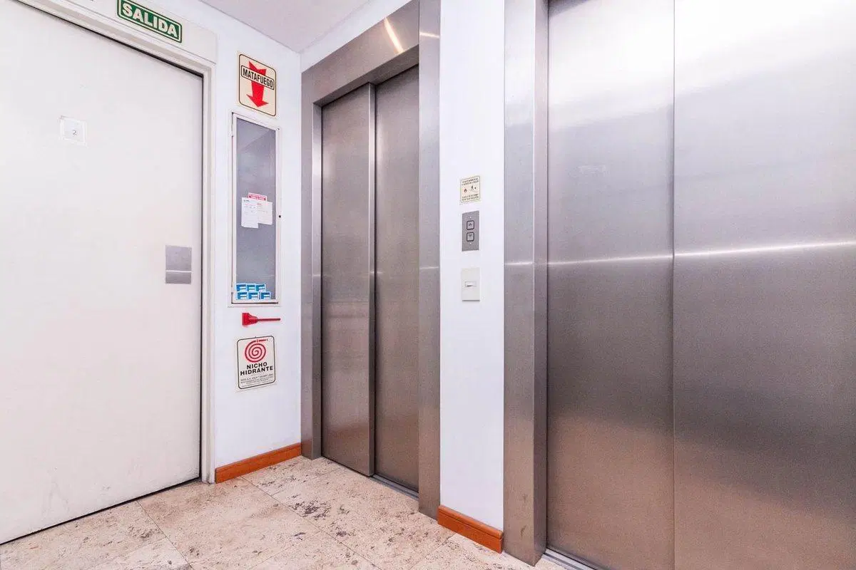 VENTA EN BLOCK - EDIFICIO CORPORATIVO - RETIRO 4