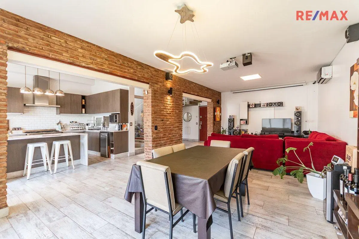 VENTA CASA 5 AMB CON PILETA VILLA DEL PARQUE 2