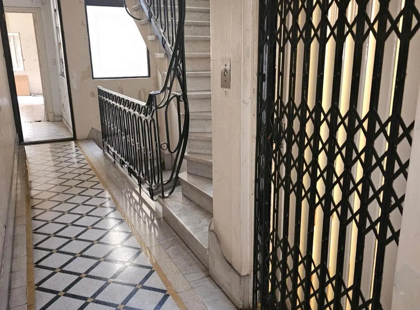 VENTA 3 AMB A REFACCIONAR PATIO 97 MTS -ONCE 2
