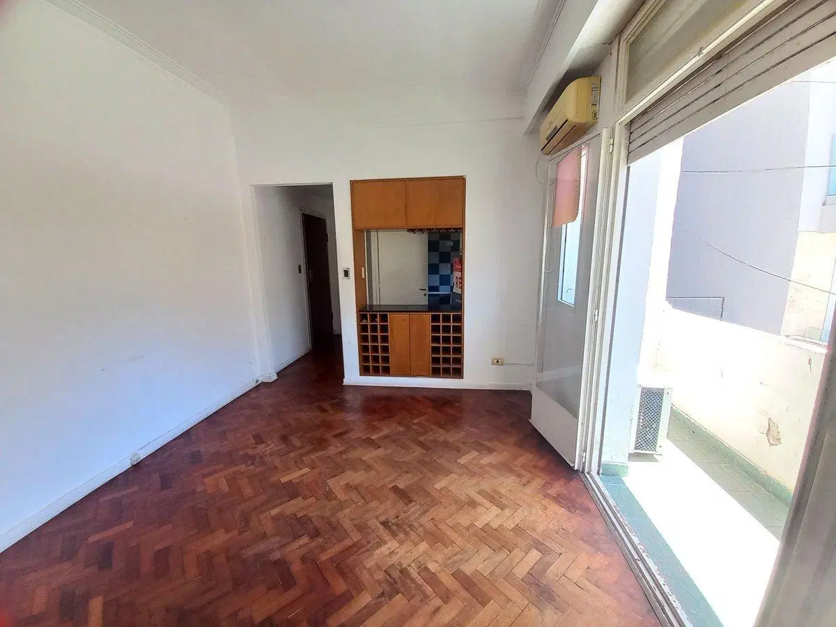 Alquiler dpto 2 amb  50mts c/balcón Beruti 2700 4