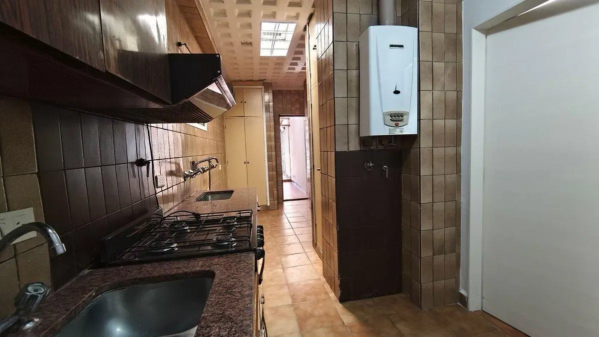 VENTA 3 AMBIENTES C/DEPENDENCIA Y BALCON TERRAZA 4