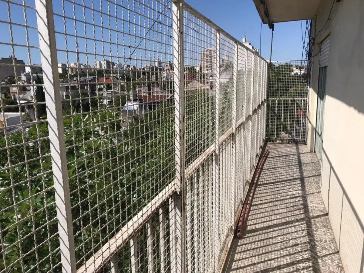 ALQUILER DEPTO 3 AMB CON GRAN BALCON EN FLORES 5
