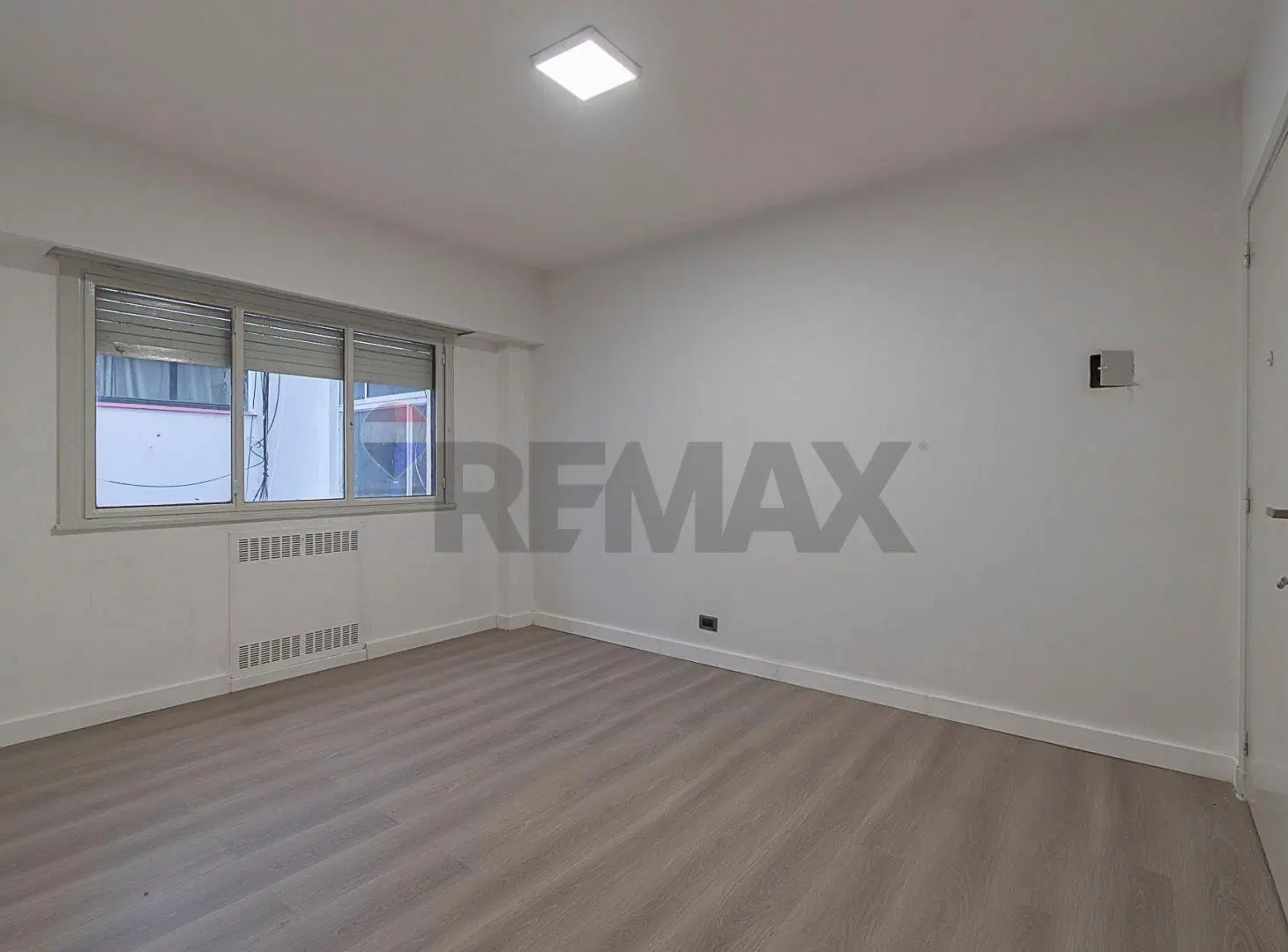 Depto en Venta 2 Ambientes Monserrat 2do Escalera 3