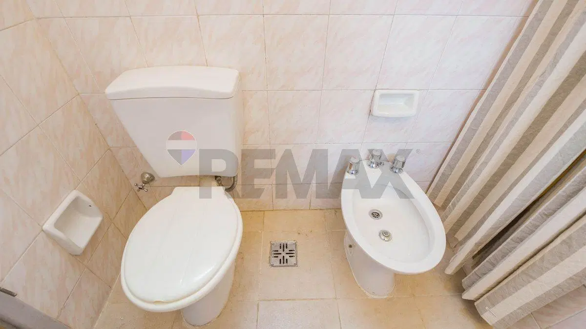 VENTA DEPTO 2 AMB CABALLITO 2° PISO POR ESCALERA. 4