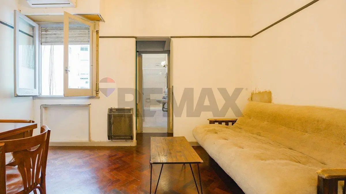 VENTA DEPTO 2 AMB CABALLITO 2° PISO POR ESCALERA. 2