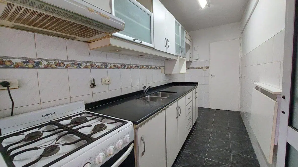Depto 4 amb con balcon en venta Caballito Sur 5