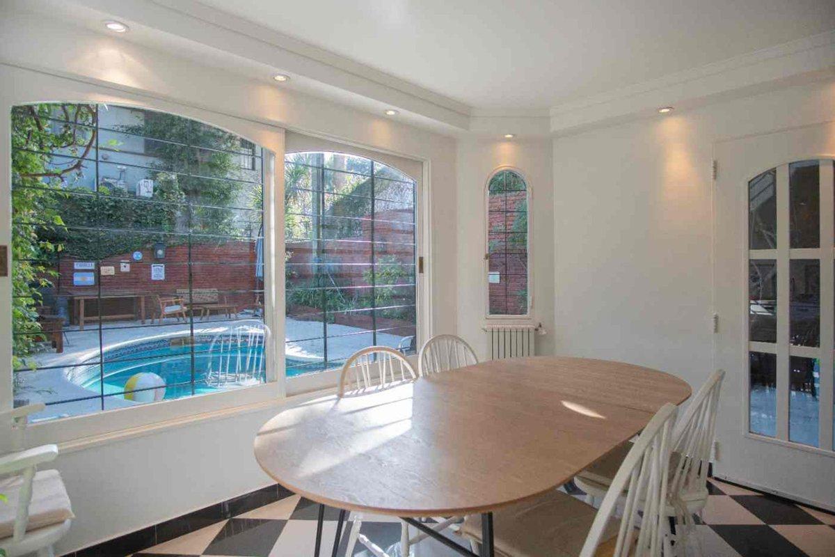 VENTA CASA 4 AMB + DEP COCHERA Y PILETA VTE LOPEZ