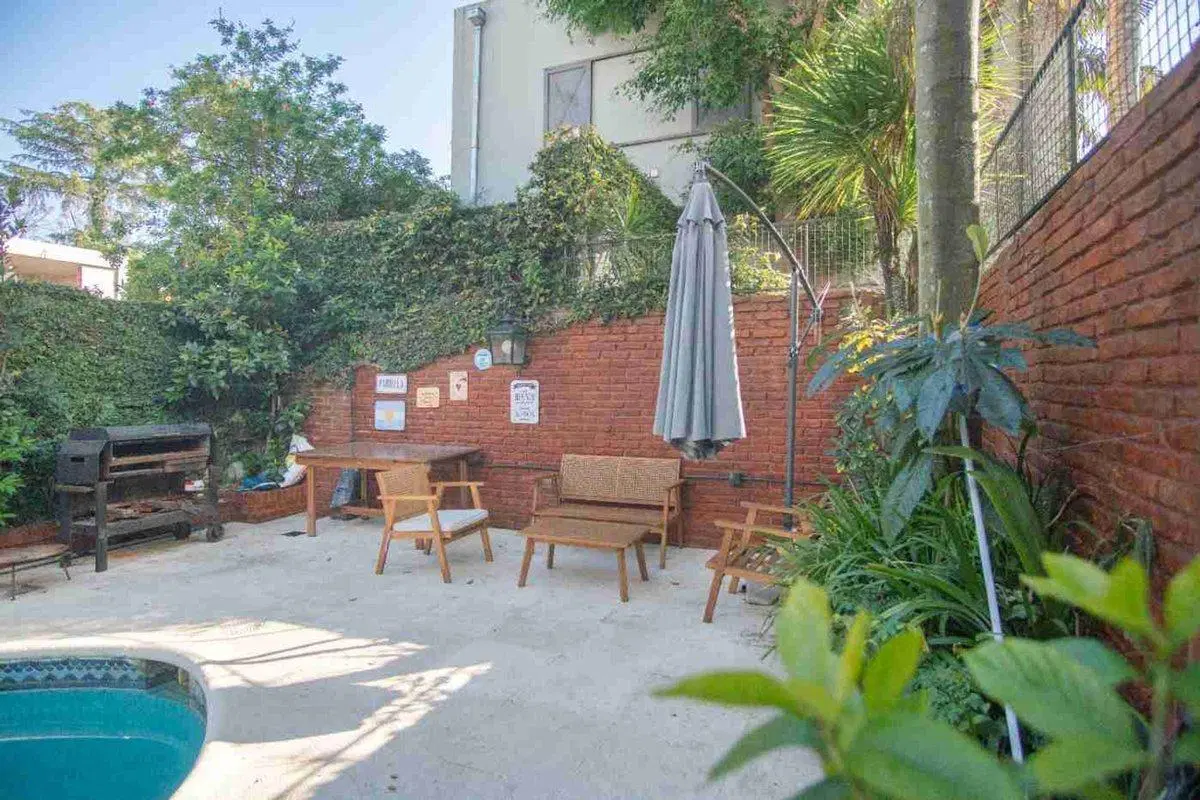 VENTA CASA 4 AMB + DEP COCHERA Y PILETA VTE LOPEZ 5