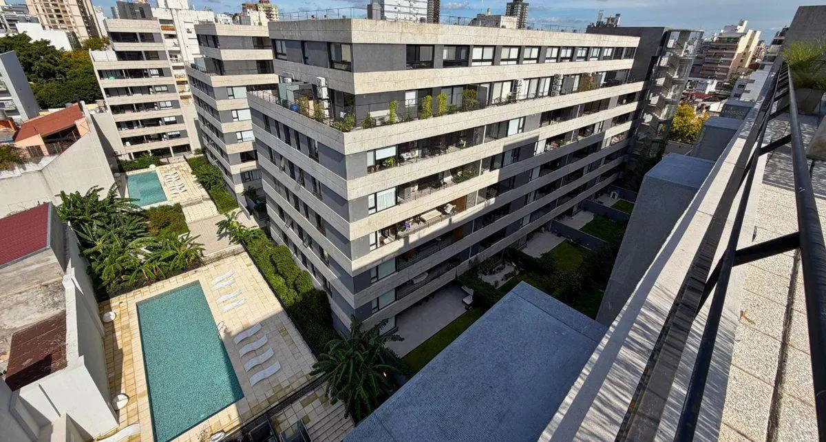 3 Amb c/ Cochera, Balcón y Amenities en Flores 3