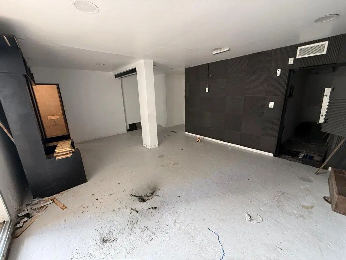 Importante Local de 200m2 en alquiler Avellaneda 3