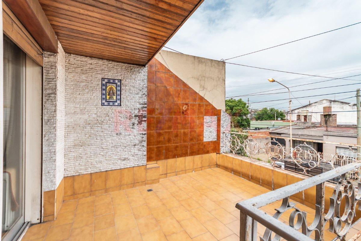 Foto de VENTA Casa 9 amb Fondo Terrazas Cochera La Tablada, imagen 5