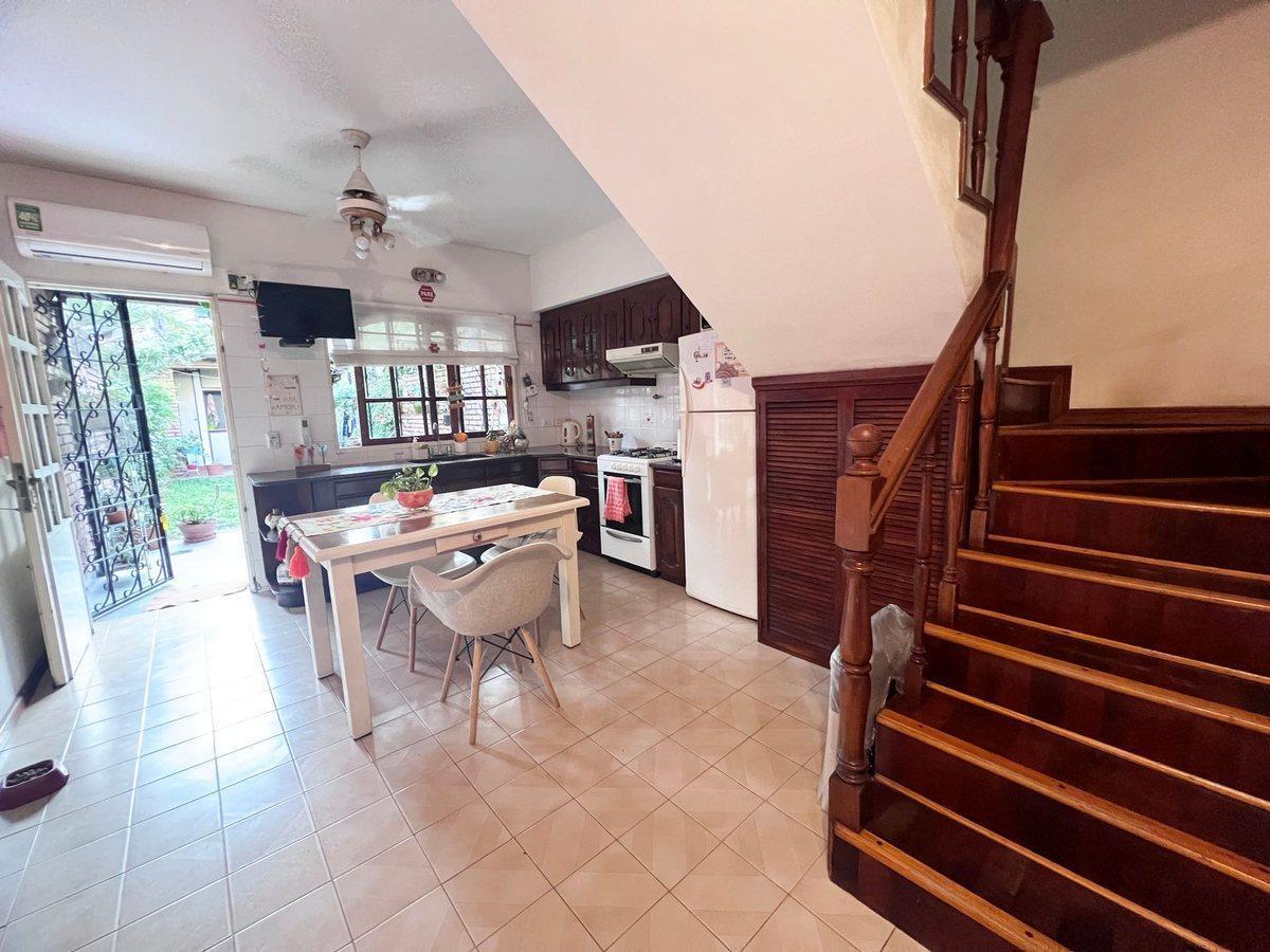 Foto de TRIPLEX 4 amb en VENTA en HAEDO, COCHERA y JARDIN, imagen 4