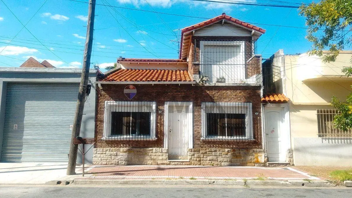 VENTA CASA VALENTIN ALSINA 2
