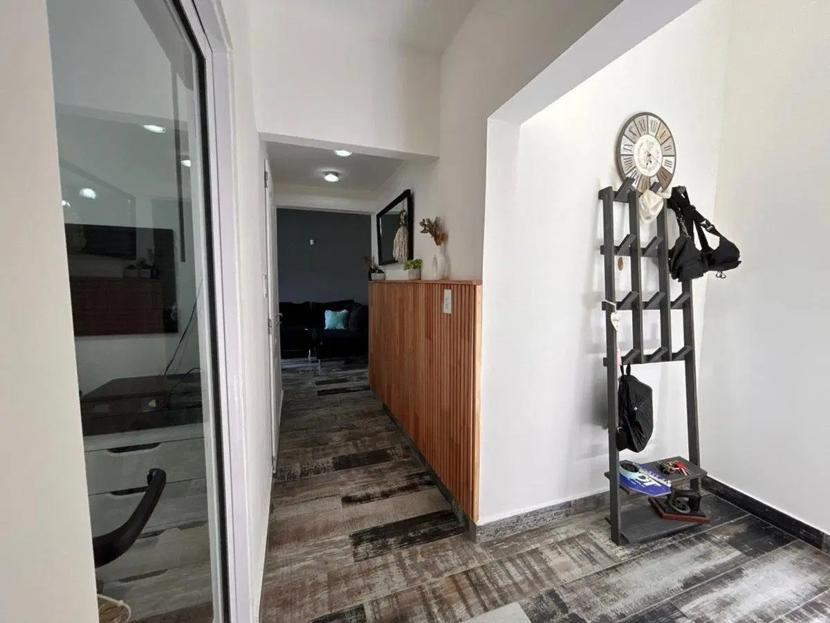 Venta casa 4 amb Lanús reciclada  Jardín piscina 2