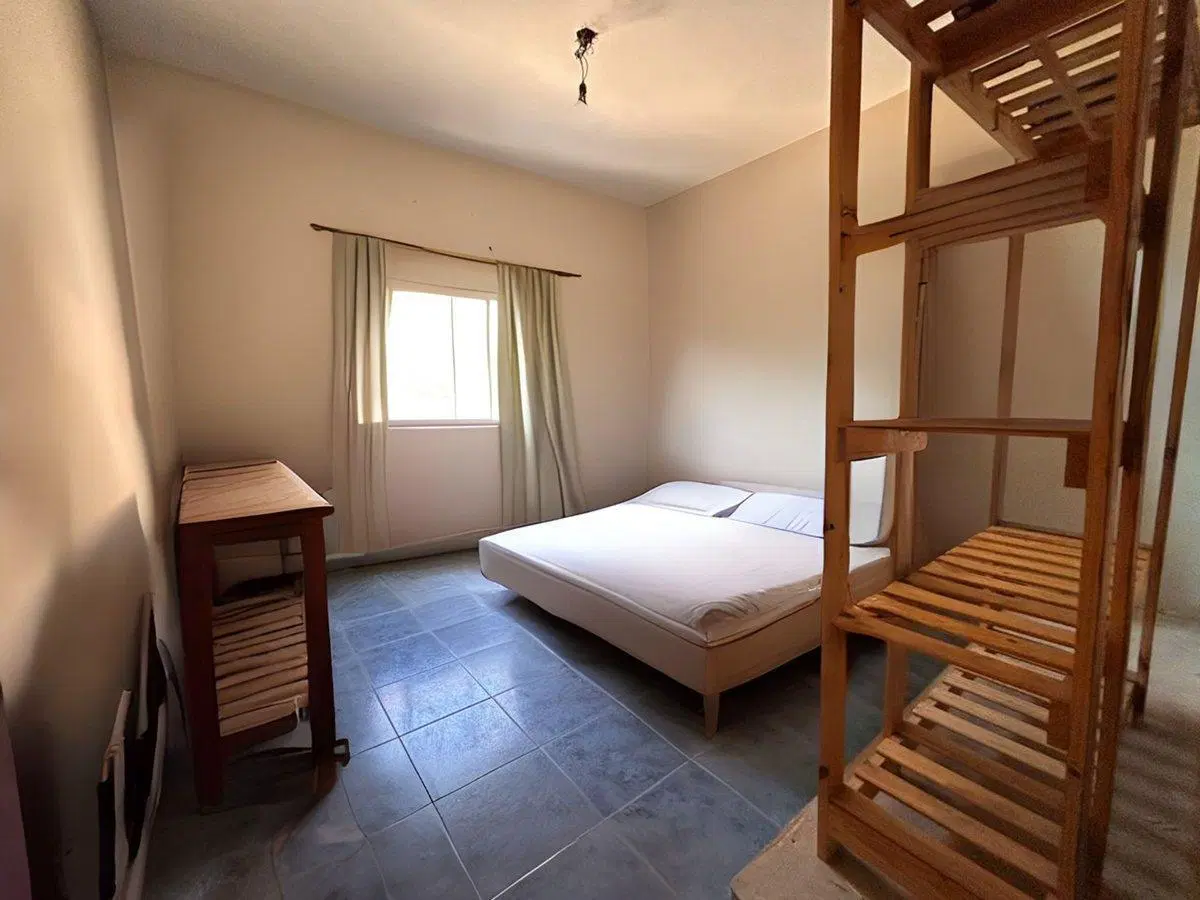 VENTA CASA DOS FAMILIAS  LANÚS ESTE  LOTE PROPIO 3