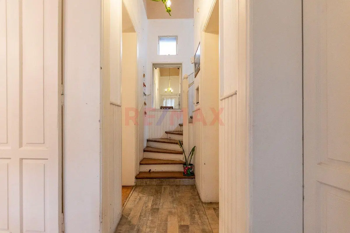 VENTA - Casa 4 ambientes c/ patio -  Liniers 3