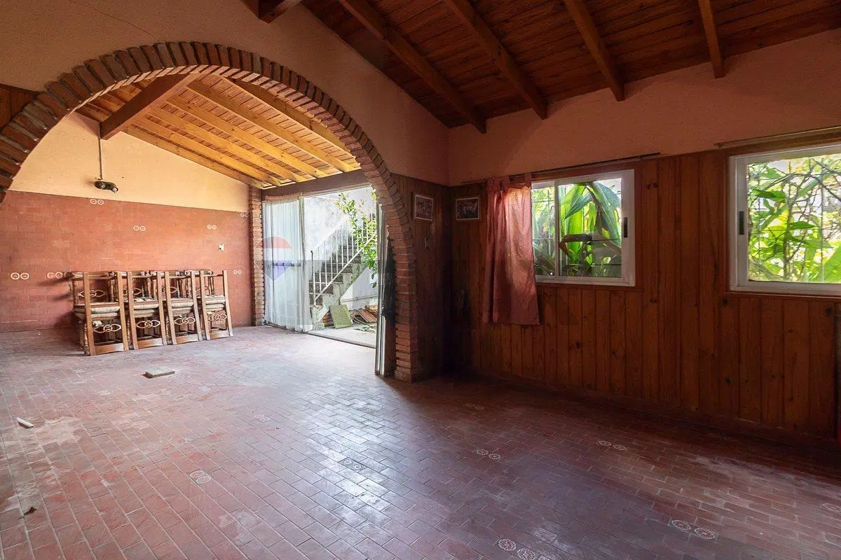 CASA VENTA P AVELLANEDA MULTIFAMILIAR QUINC.COCHER 5