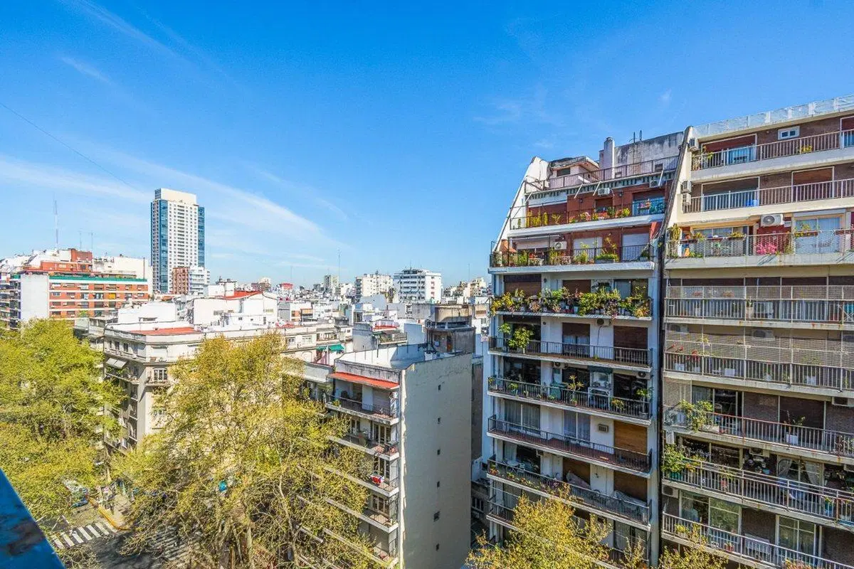 VENTA DEPTO  3 AMB  RECOLETA COCHERA BALCON DEPEND 4