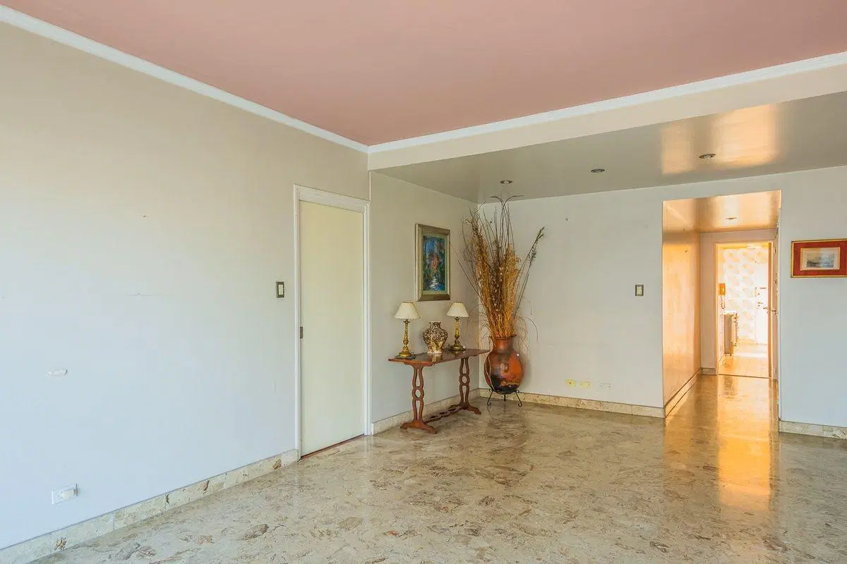 VENTA DEPTO  3 AMB  RECOLETA COCHERA BALCON DEPEND 2