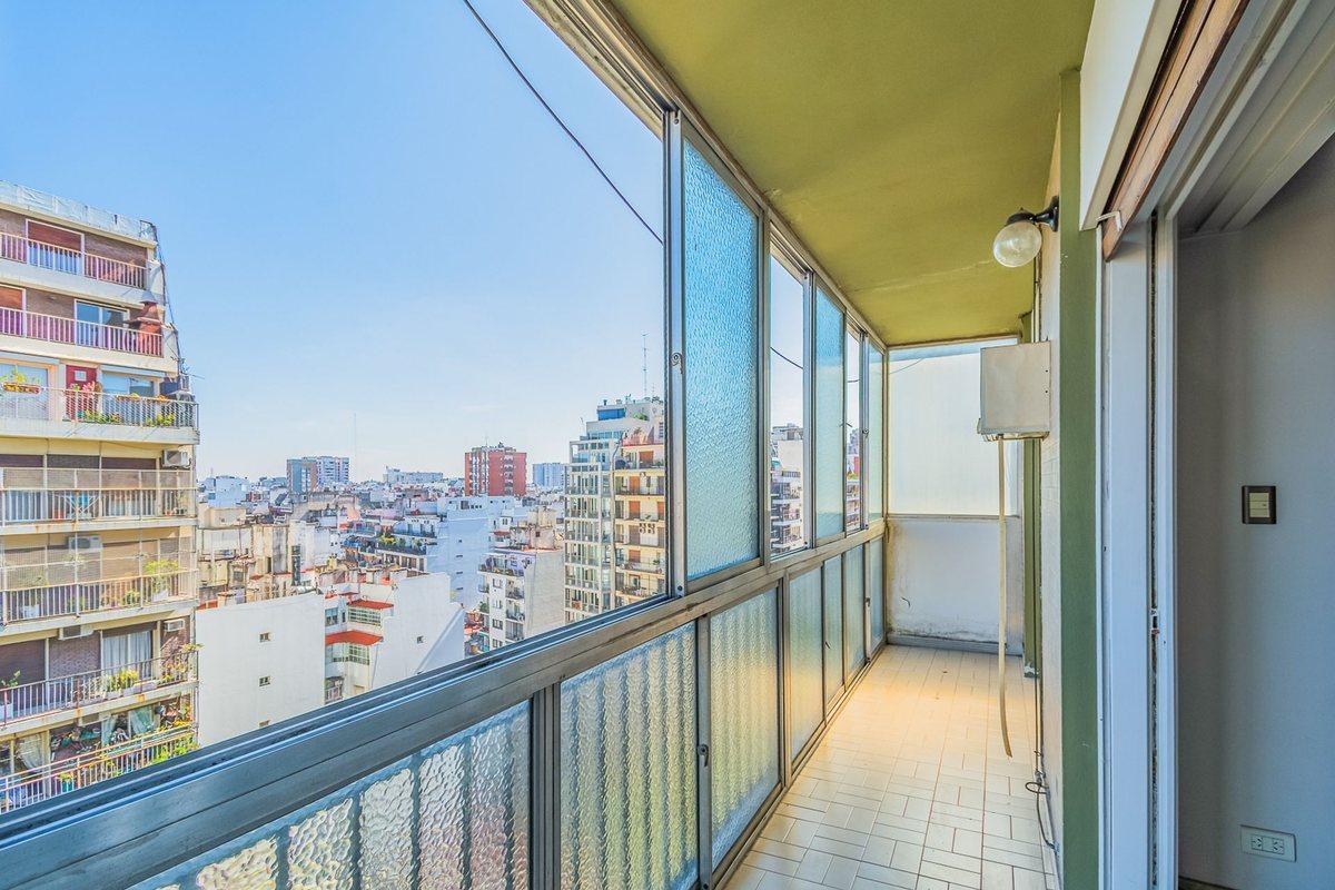 Foto de VENTA DEPTO 3 AMB RECOLETA COCHERA BALCON DEPEND, imagen 5