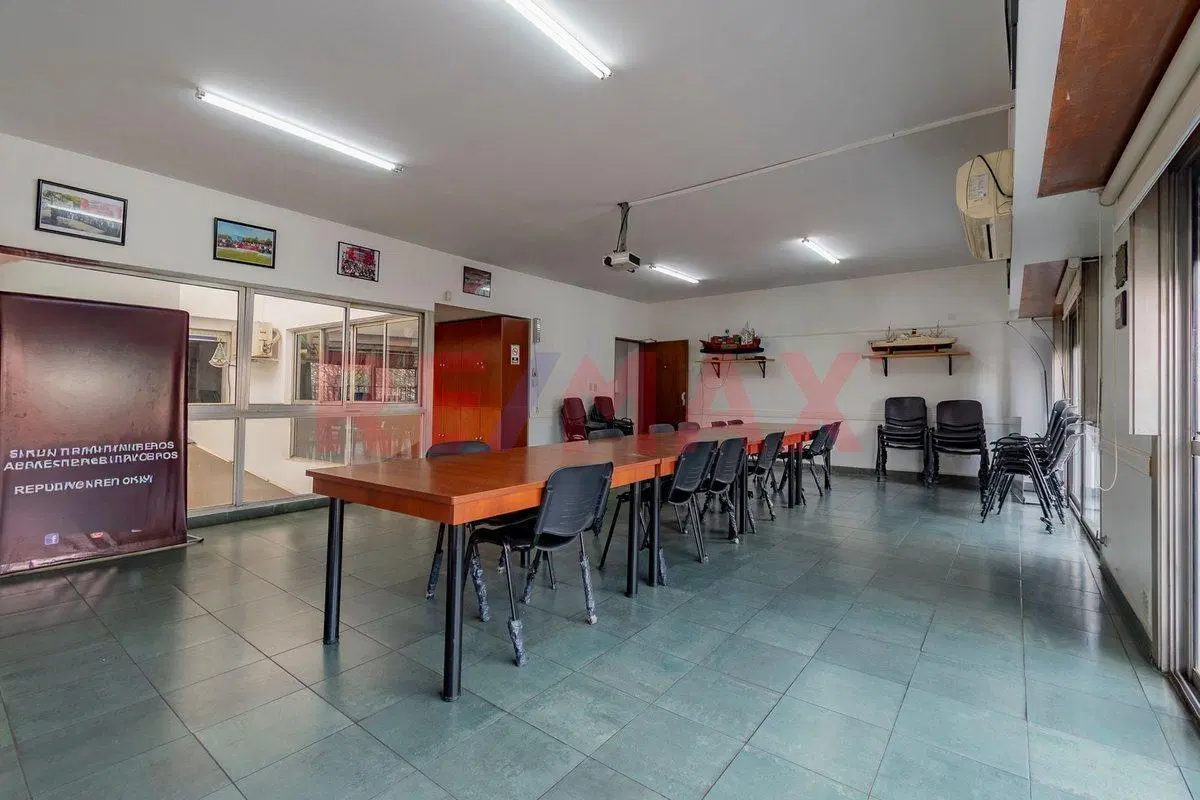 VENTA TRIPLEX  9 AMBIENTES CON TERRAZA - FINANCIA 3