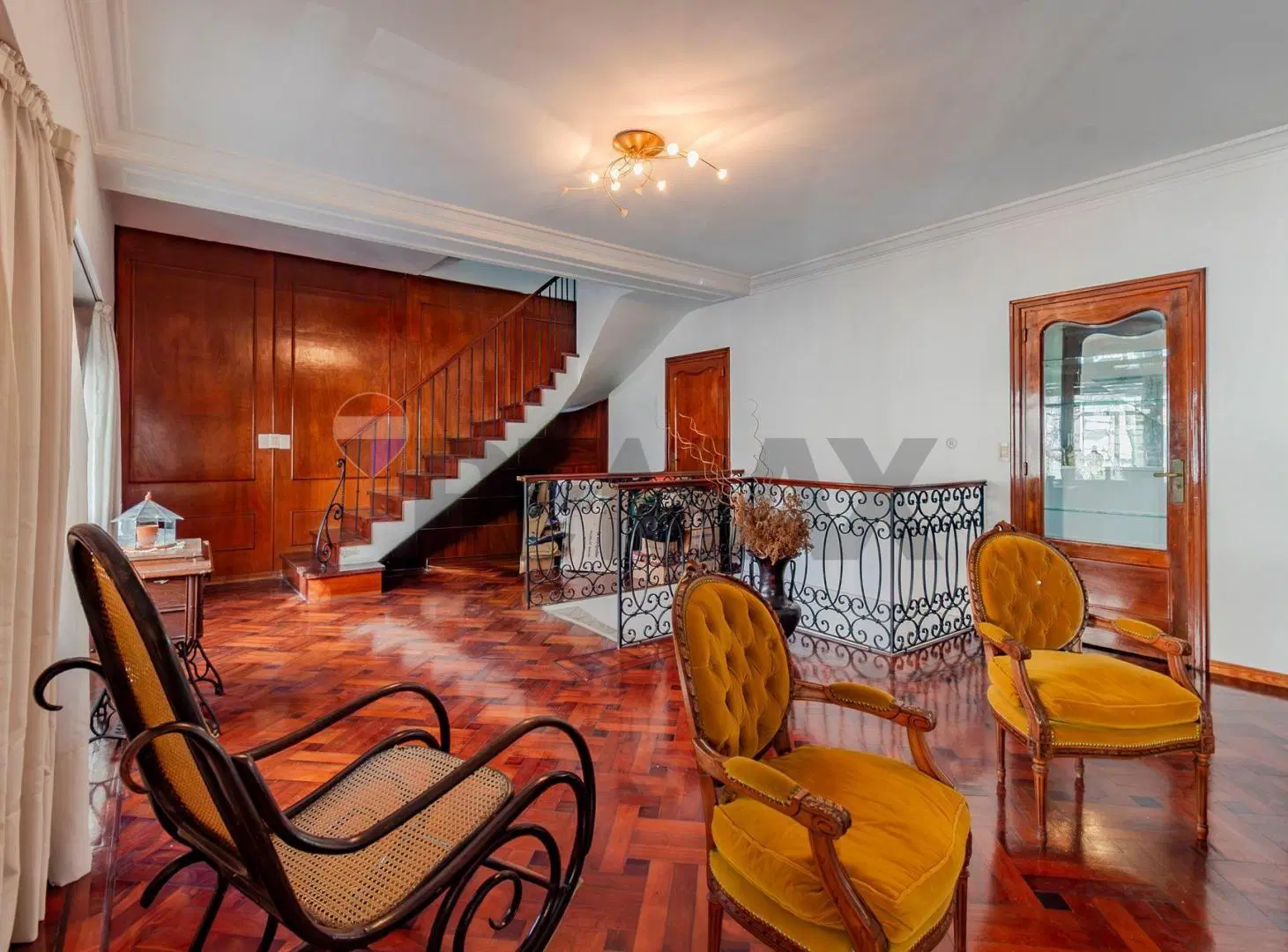 VENTA PH DE 4 AMB CON TERRAZA Y PATIO MONTE CASTRO 3