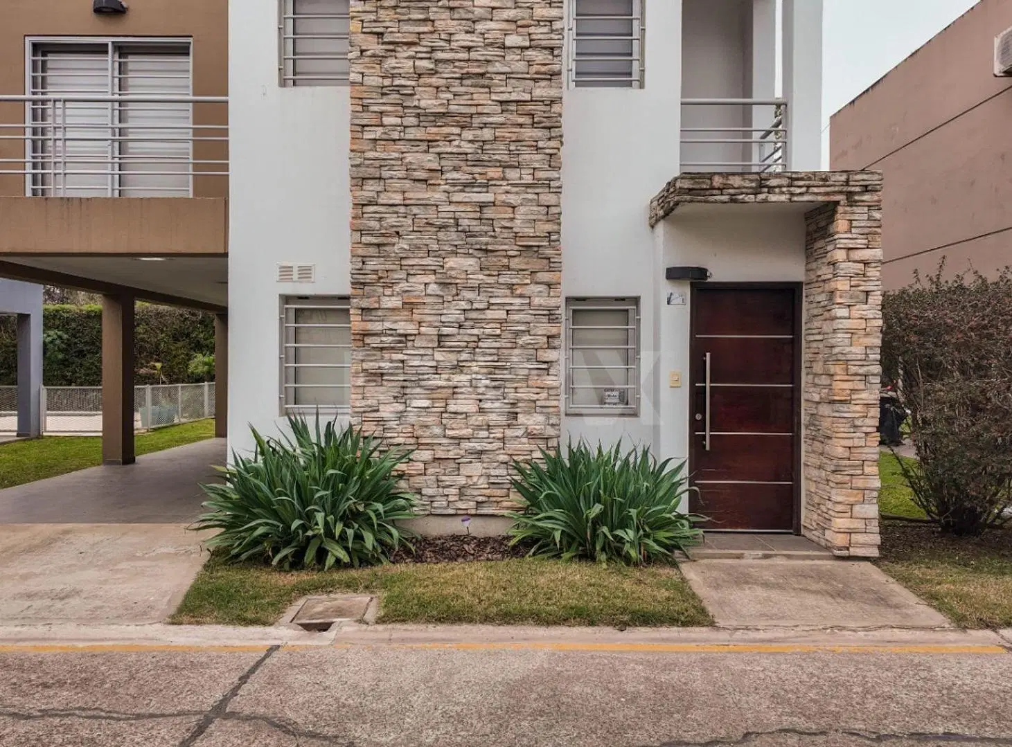 VENTA CASA 4 AMB BAMBU VILLAGE CANNING PILETA 3