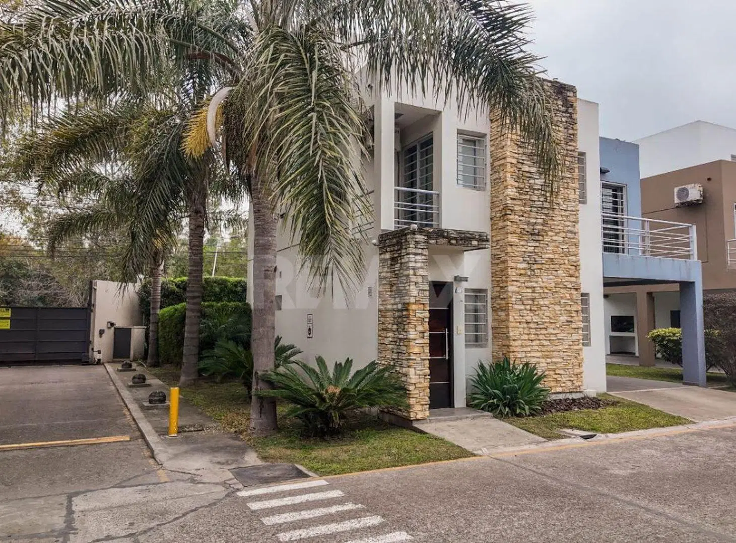 VENTA CASA 4 AMB BAMBU VILLAGE CANNING PILETA 2