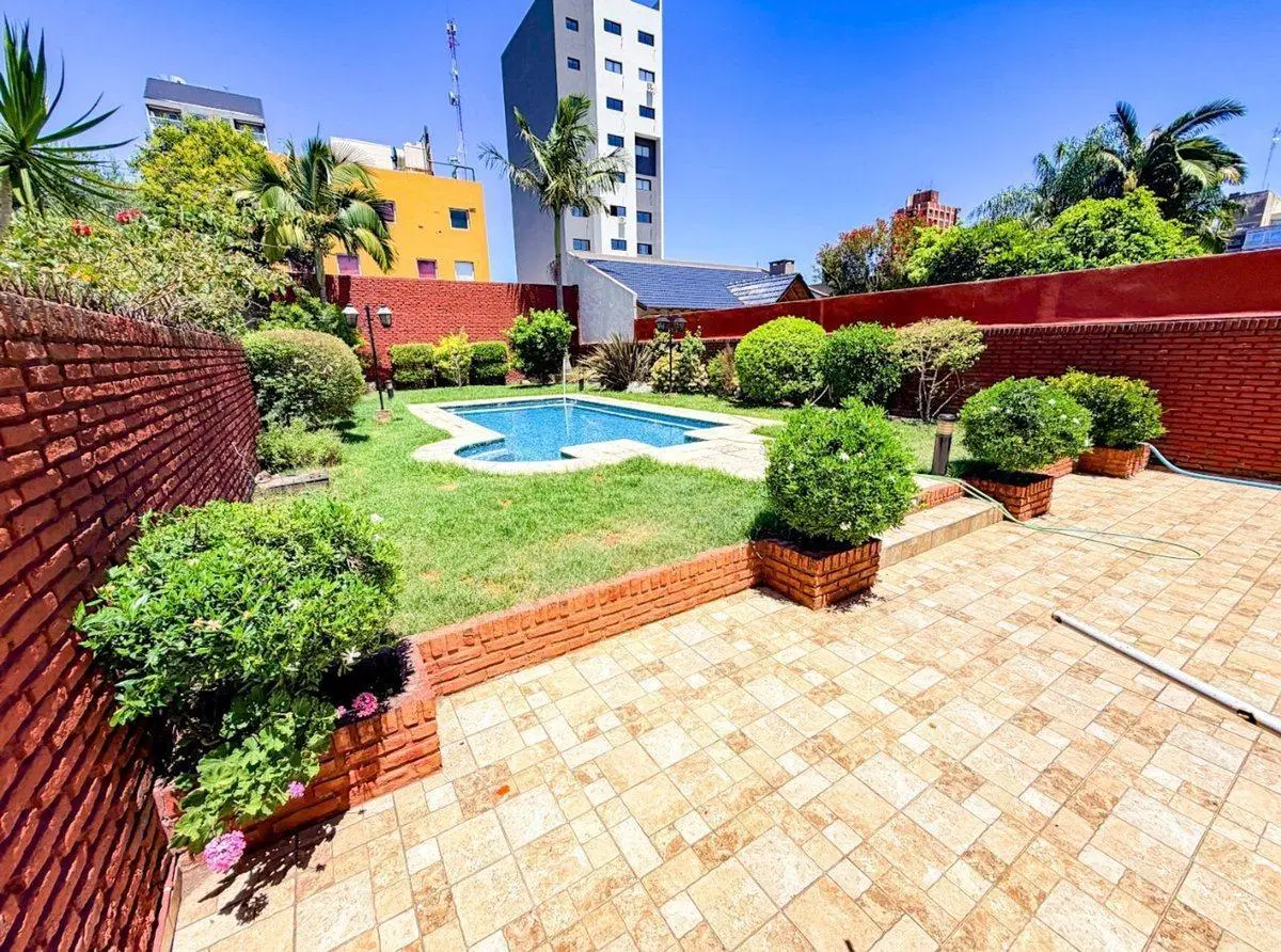 Casa en venta San Justo | Parque, pileta y jacuzzi 4