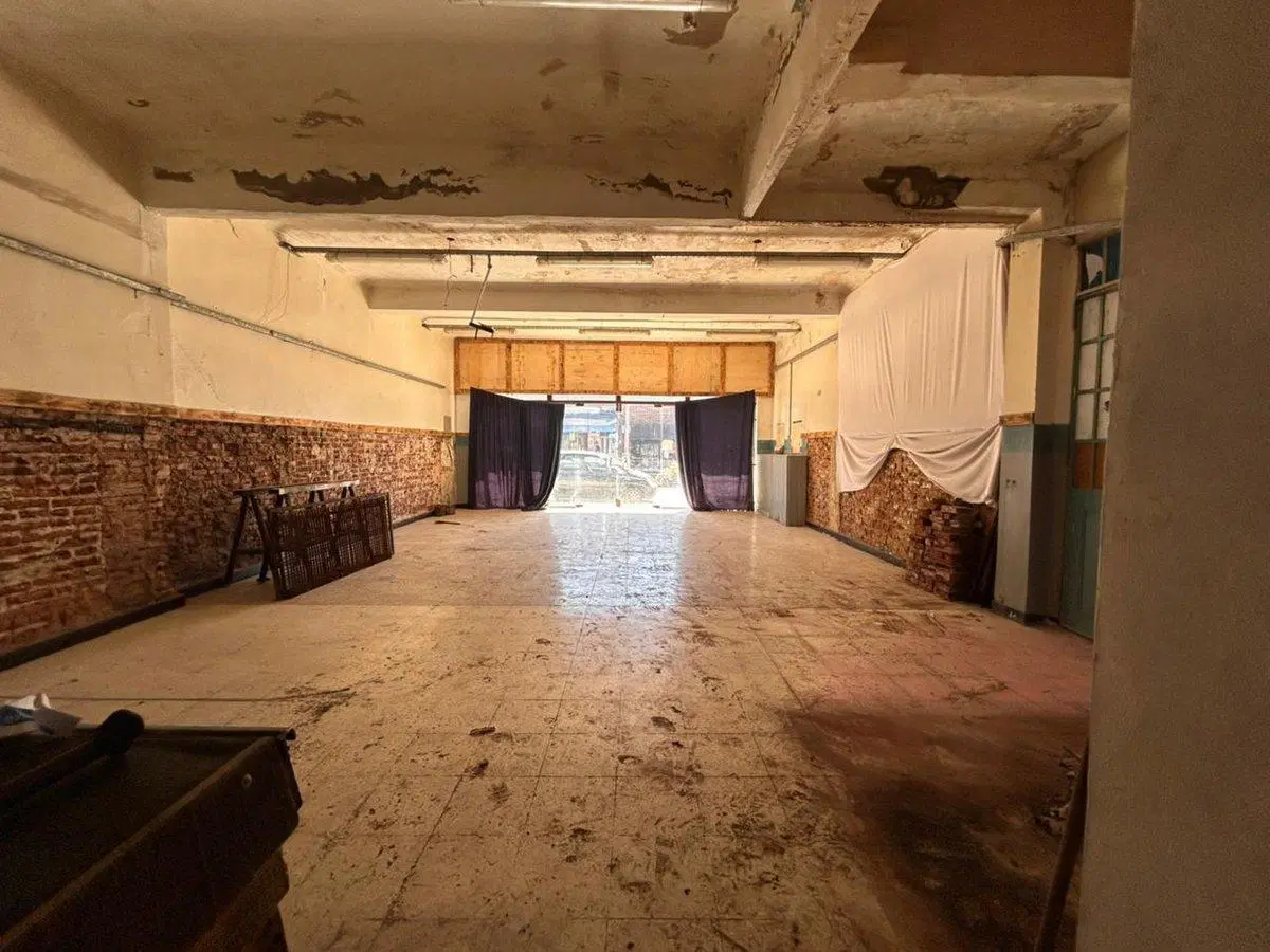 LOCAL COMERCIAL EXCELENTE ZONA IDEAL INVERSOR 3