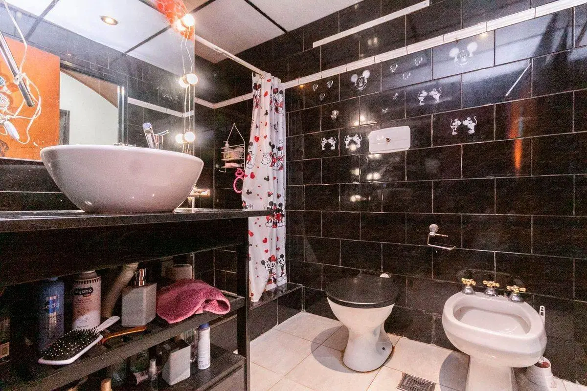 Venta Casa 6 ambientes Lanus 5