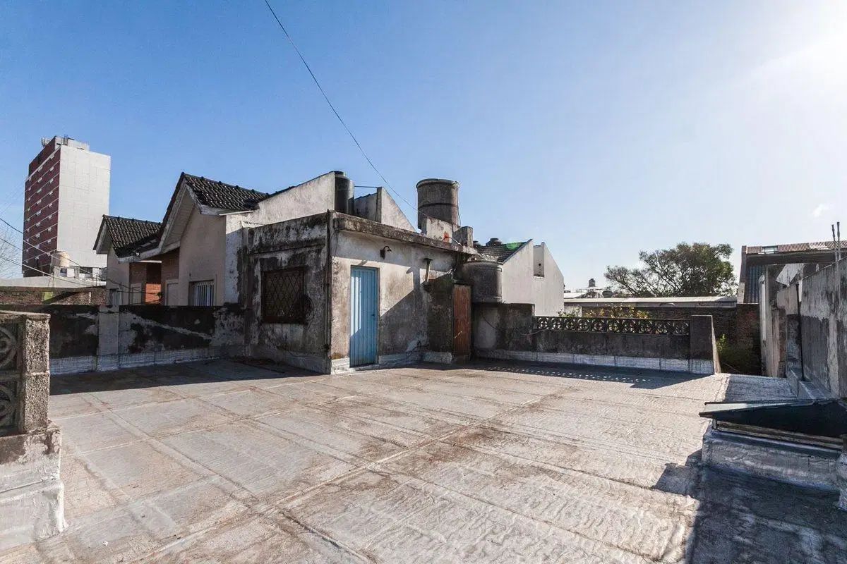 Oportunidad: casa con terraza y amplio patio 4