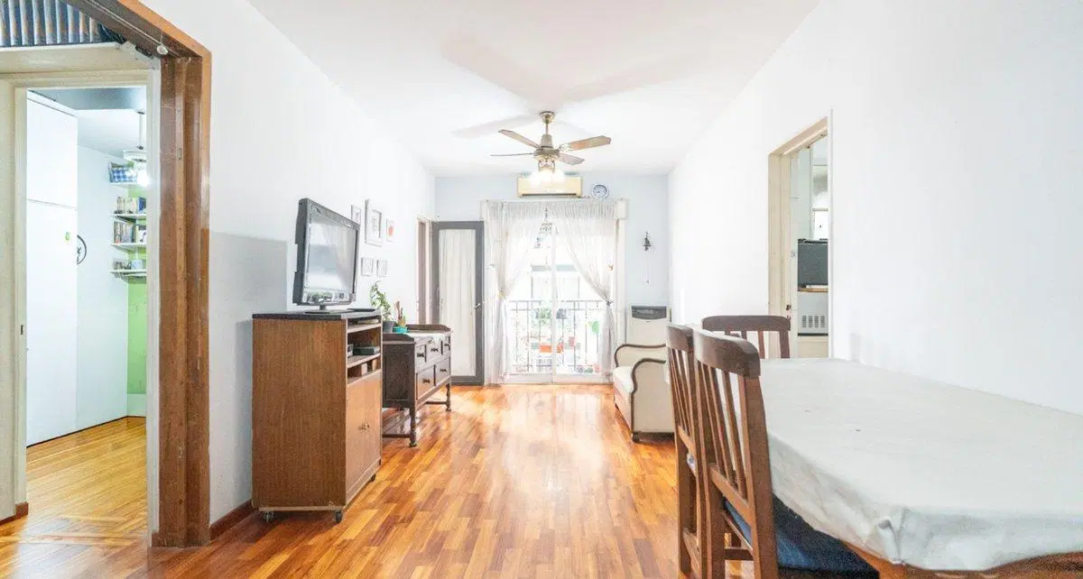 4 ambientes con balcon en CABALLITO 2