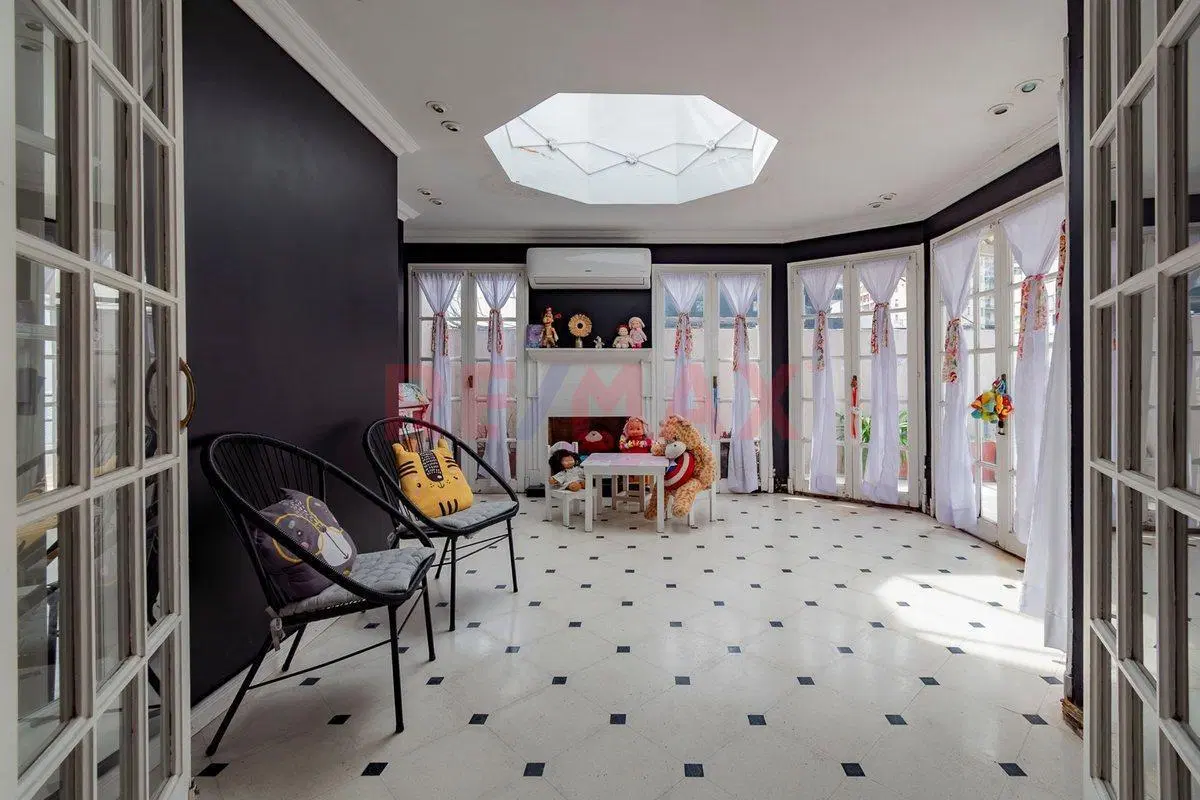 VENTA- depto con balcón corrido y patio propio 2