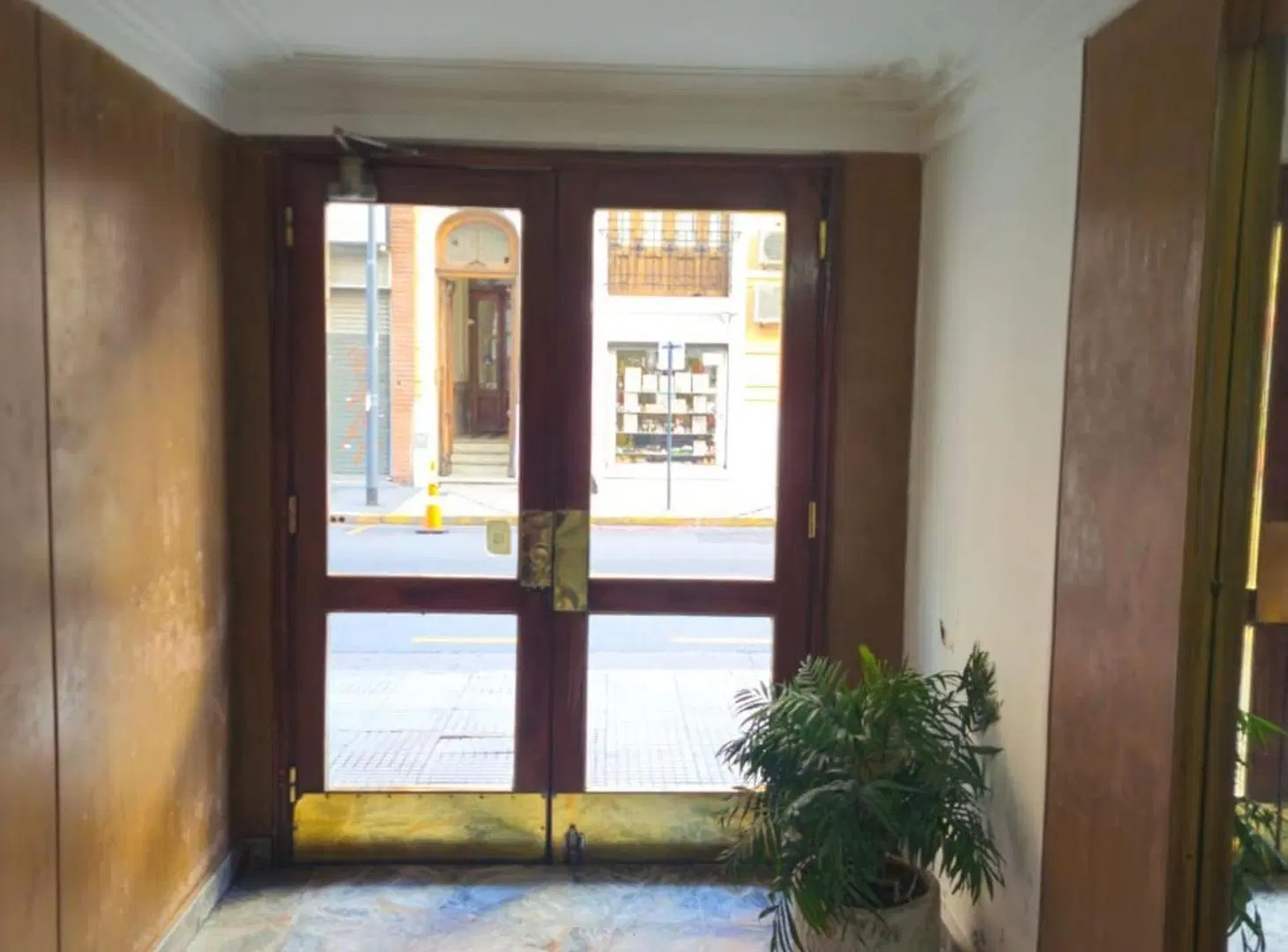 VENTA DE DEPARTAMENTO EN BALVANERA 6 AMBIENTES 5