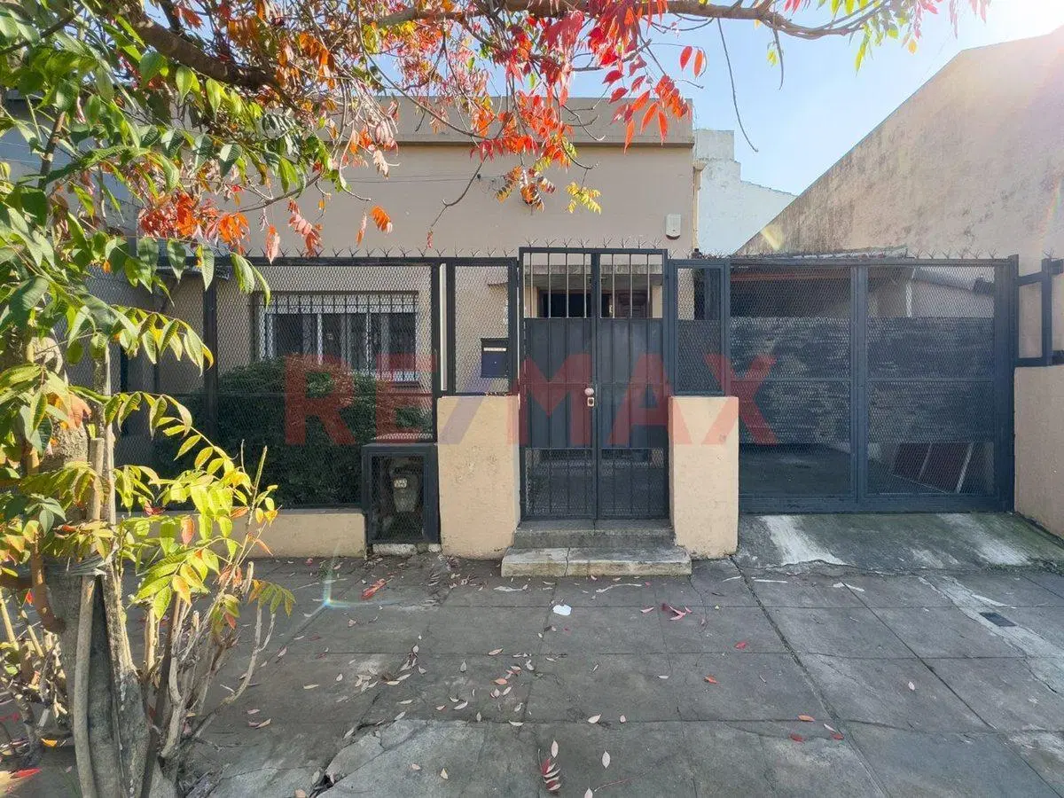 VENTA CASA 5 AMBIENTES CON PARQUE HURLINGHAM 3