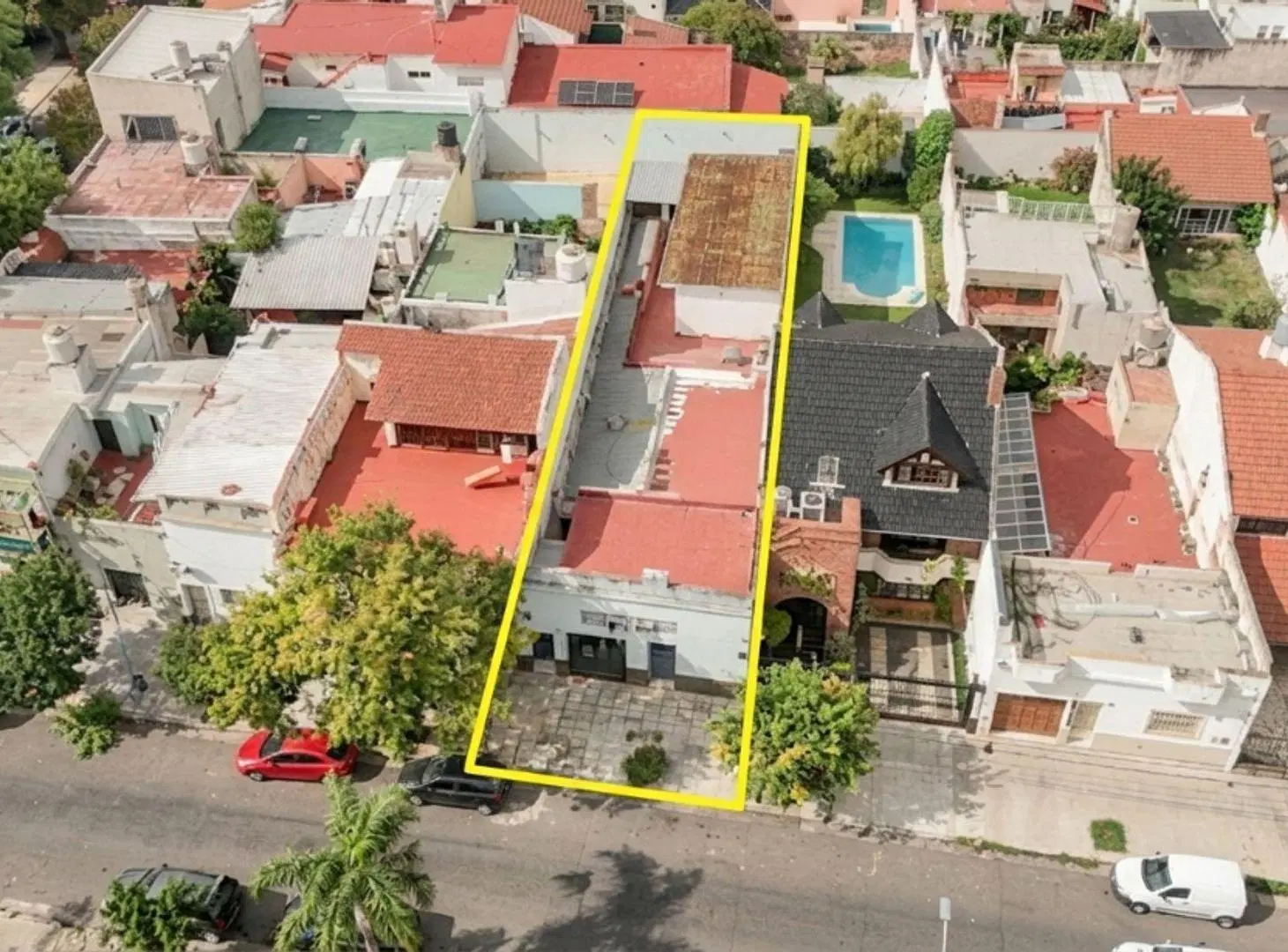CASA EN VENTA LOTE PROPIO PARQUE AVELLANEDA 4