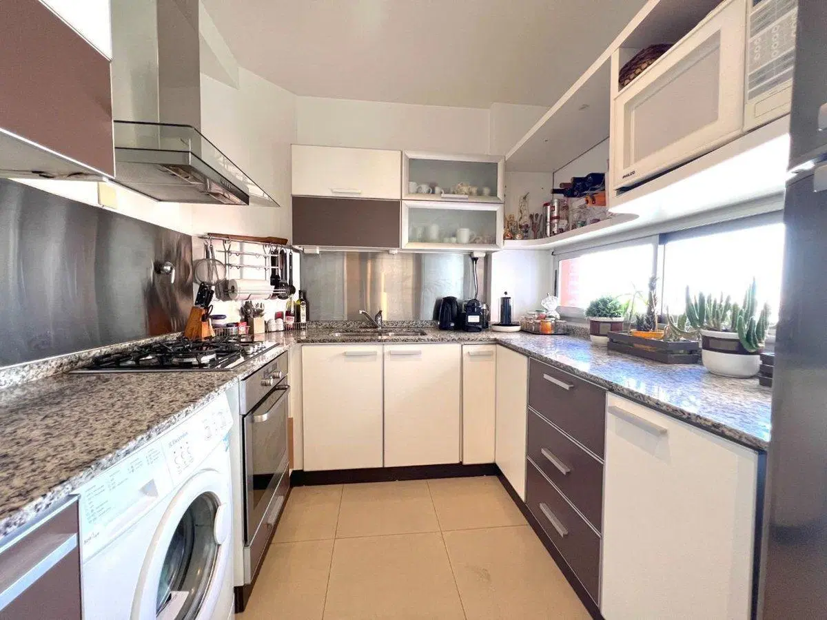 Venta 4 amb cochera full amenities categoría 3