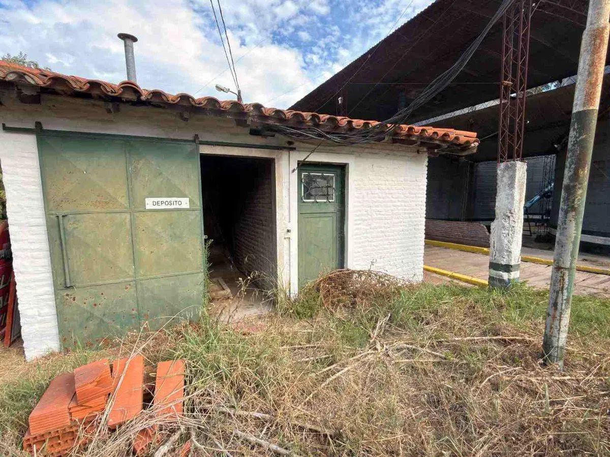 VENTA LOTE CON GALPON ACCESO CAMIONES SAN VICENTE 5