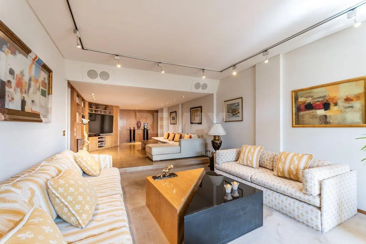 SEÑORIAL SEMIPISO EN VENTA 6 AMB C/DEP - BARRACAS 5