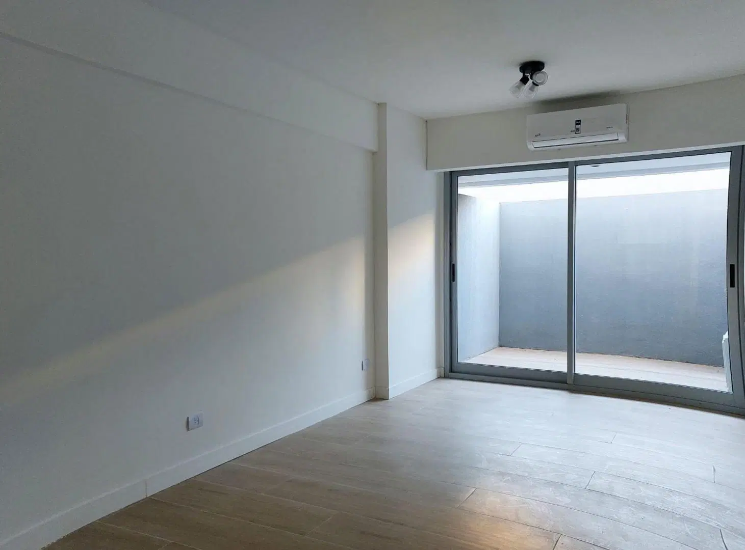 Monoambiente FULL AMENITIES en alquiler Zona UADE 5
