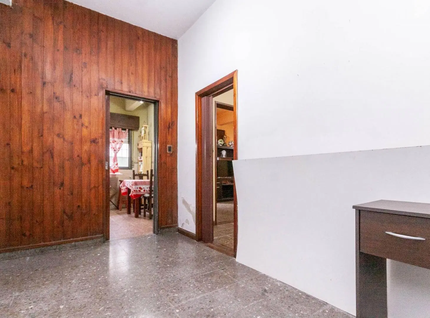 VENTA VIVIENDA MULTIFAMILIAR GARAGE PATIO LANUS 8