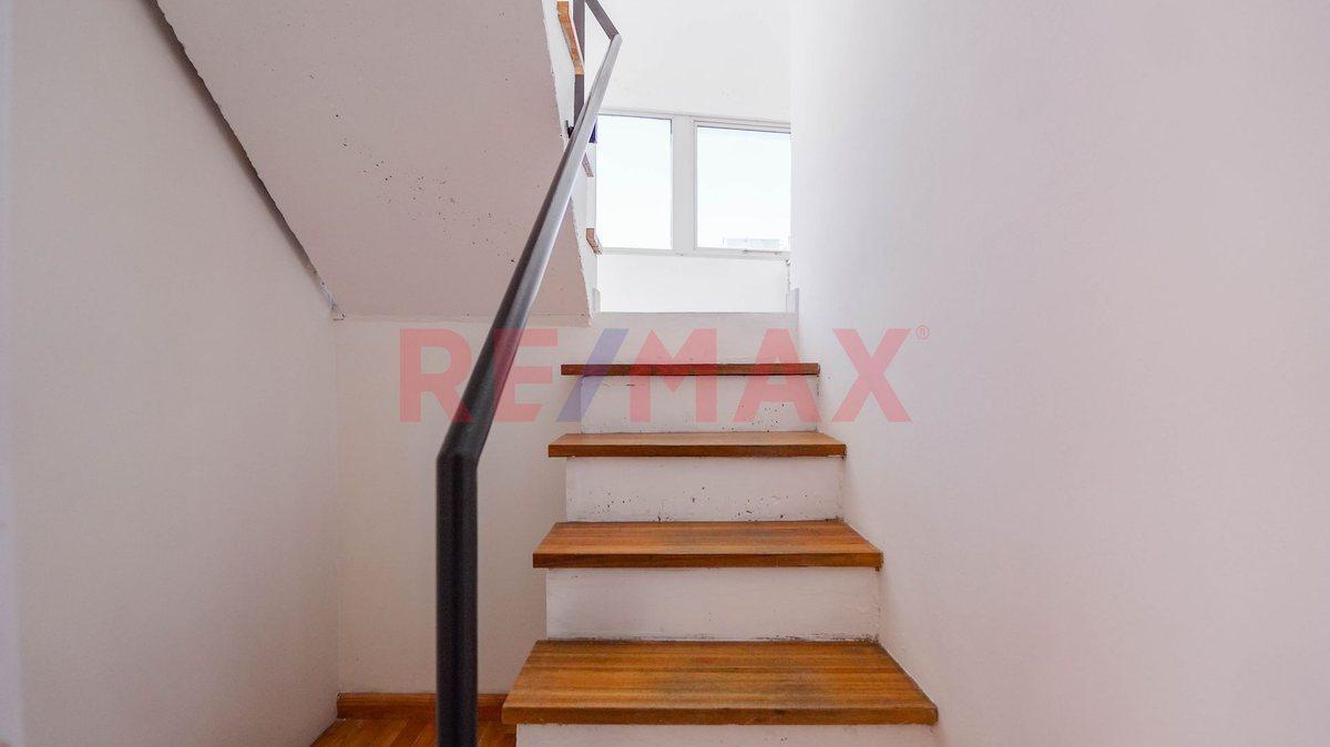 Foto de VENTA DEPTO . 3 AMBIENTES . ABASTO . + BALCONES, imagen 3