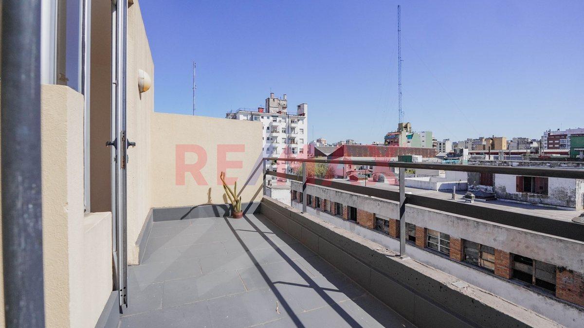Foto de VENTA DEPTO . 3 AMBIENTES . ABASTO . + BALCONES, imagen 1