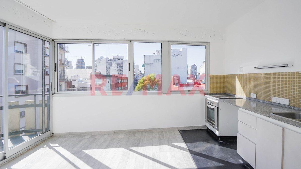 Foto de VENTA DEPTO . 3 AMBIENTES . ABASTO . + BALCONES, imagen 5