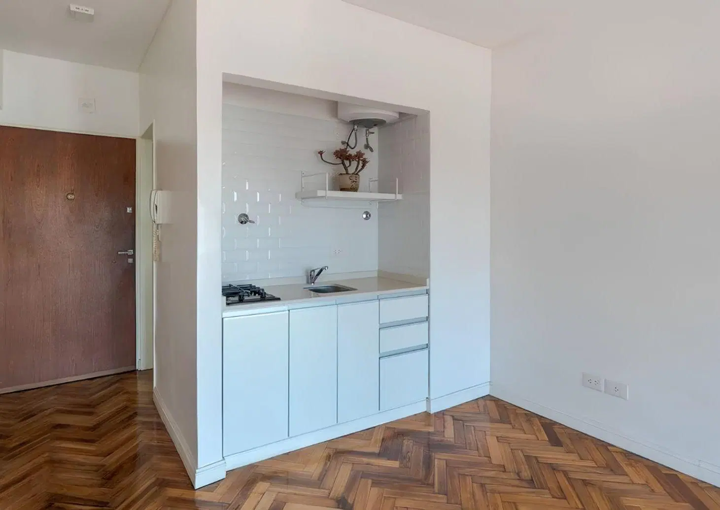 Exc. Monoambiente a nuevo c/Balcón - Río de Olivos 2