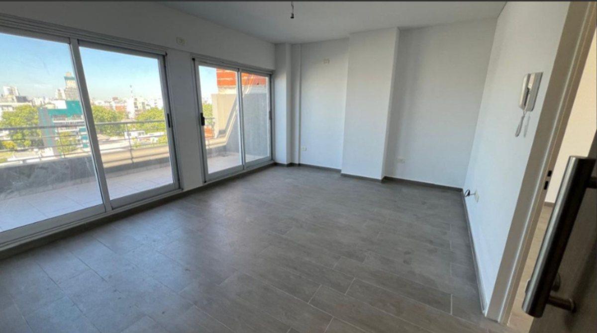 Foto de Oport. Depto. 2 amb. con balcón y terraza, imagen 1