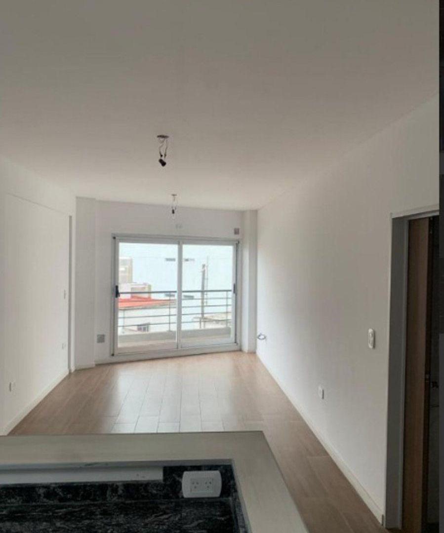 Foto de Oport. en Colegiales – Monoambiente con balcón, imagen 2