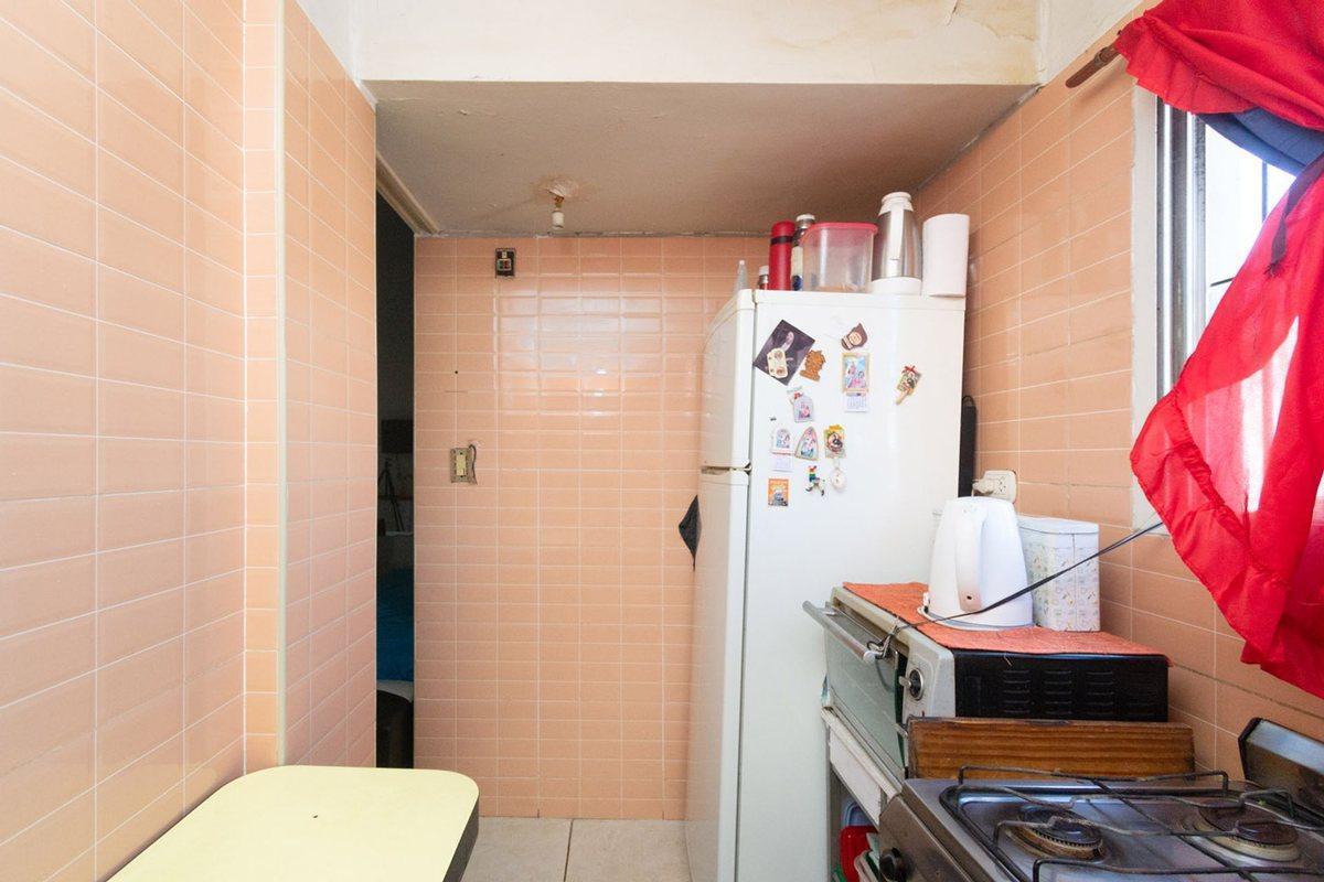 Foto de VENTA DEP 2 AMB VELEZ SARFIELD LUMIN. P/ ESCALERA, imagen 5