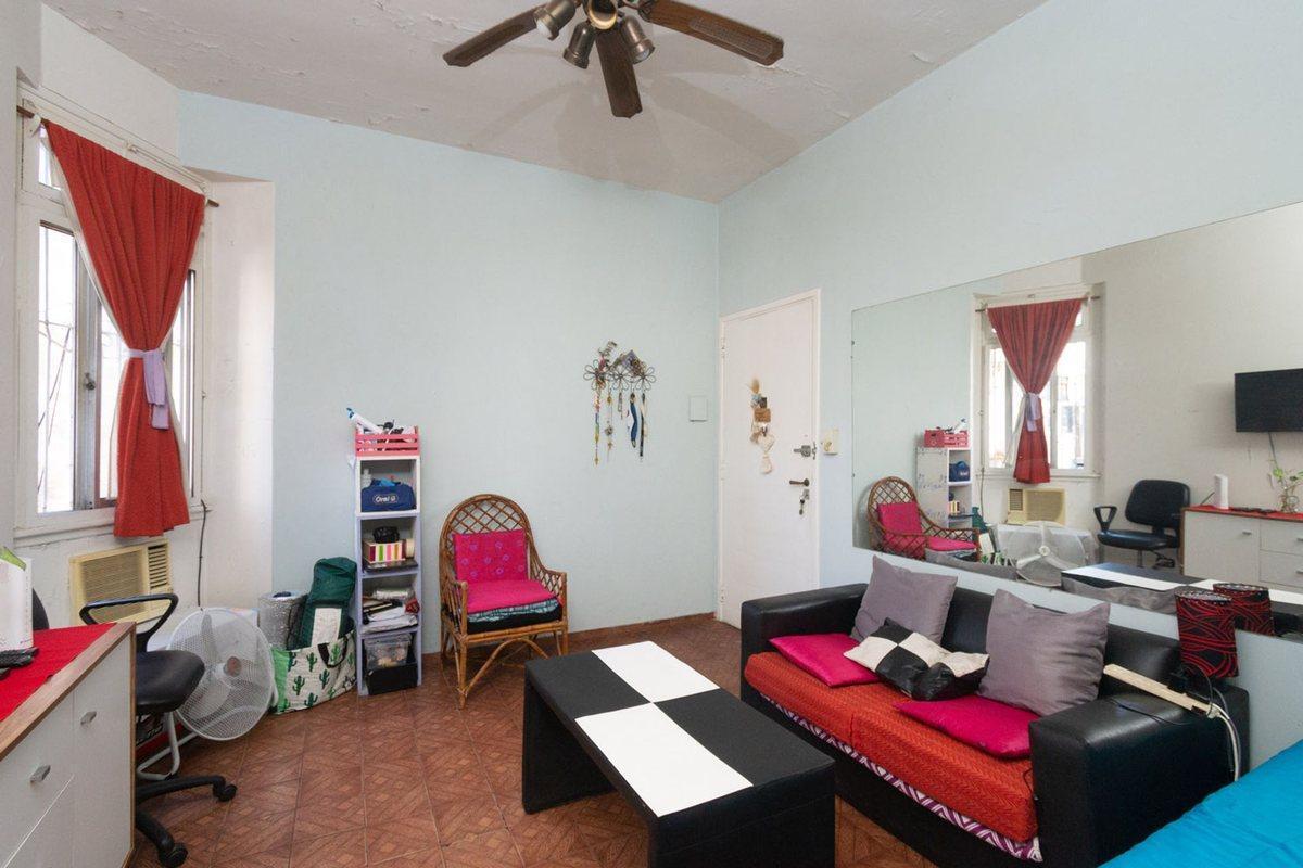 Foto de VENTA DEP 2 AMB VELEZ SARFIELD LUMIN. P/ ESCALERA, imagen 1